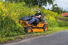 Laden Sie das Bild in den Galerie-Viewer, AS-Motor AS 900 Enduro Aufsitzmäher 90 cm Schnittbreite Briggs &amp; Stratton V-Twin Motor Hydrostat Differentialsperre Hochgrasmäher