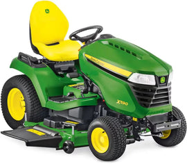 John Deere X590 Rasentraktor 122 cm Accel Deep Mähwerk 23,1 PS Kawasaki EFI Motor Hydrostat Allradlenkung Aufsitzmäher